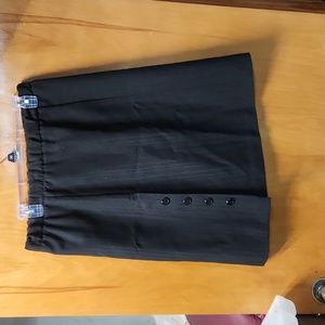 Vintage womens size 12 lot black button skirt and tan cream shorts